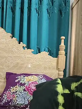 Snapshot of Beauty_Queen_Soniya chatting on 06-14-26, 01:58 Beauty Queen Soniya online show from 06-14-26, 01:58