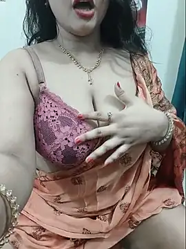 Snapshot of Beauty_Queen_Soniya chatting on 07-13-26, 06:11 Beauty Queen Soniya online show from 07-13-26, 06:11