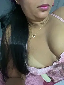 Snapshot of Brunamorenago chatting on 05-03-26, 10:38 Brunamorenago online show from 05-03-26, 10:38