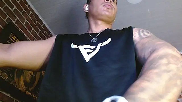 jordan bigcock  online show from 04-15-26, 02:24