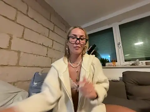 goddesemiiyy online show from 02-08-26, 05:38