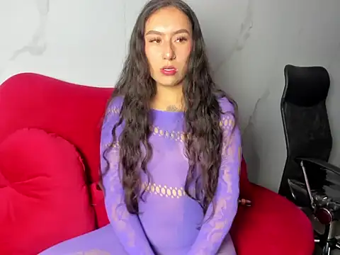 Snapshot of Haily_Swett chatting on 10-20-25, 02:28 Haily Swett online show from 10-20-25, 02:28