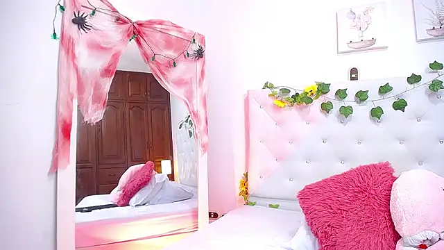 diamondtease  online show from 10-21-25, 01:34