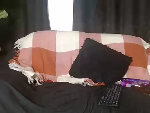 sweet day19 online show from 11-02-25, 01:19