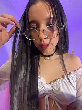 Snapshot of Brugmansia_ chatting on 07-30-26, 05:28 Brugmansia online show from 07-30-26, 05:28