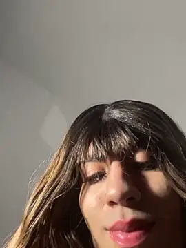 SiaraRealist online show from 11-15-25, 01:14