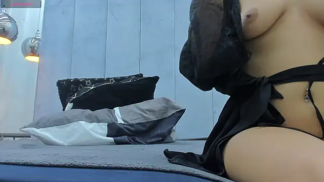 Honey Muse online show from 10-15-25, 05:29