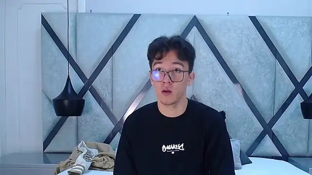 Austin Reeds online show from 10-16-25, 11:44