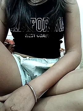 Sexy Diyaa online show from 10-08-25, 08:12