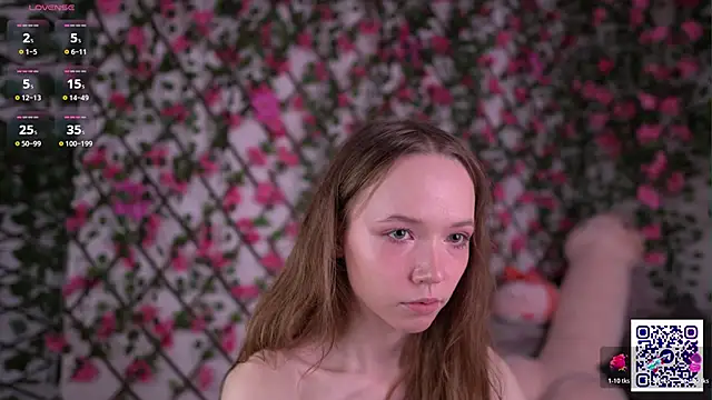 Petite Polly online show from 11-18-25, 06:12