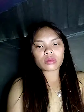 hello-cute online show from 11-11-25, 02:11