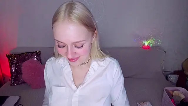 CeaneLino online show from 02-11-26, 04:12