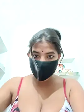 Hot radhaji online show from 11-14-25, 04:06