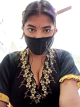 Hot radhaji online show from 02-15-26, 02:08