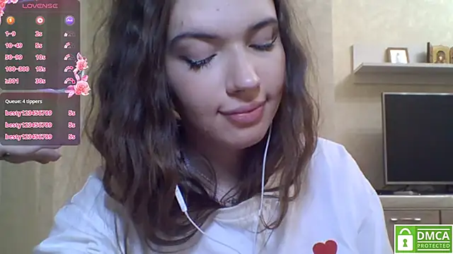 Snapshot of CeyaLier chatting on 04-21-26, 01:42 CeyaLier online show from 04-21-26, 01:42
