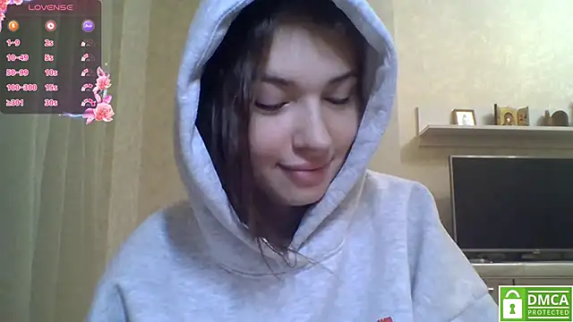 Snapshot of CeyaLier chatting on 04-27-26, 06:39 CeyaLier online show from 04-27-26, 06:39