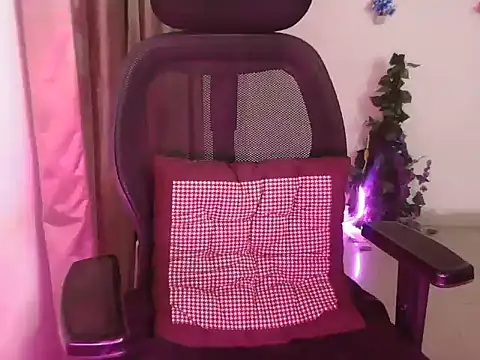 Royal zara online show from 11-24-25, 05:45