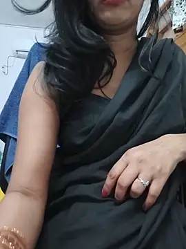 Snapshot of Janu-hasena chatting on 06-11-26, 10:41 Janu-hasena online show from 06-11-26, 10:41