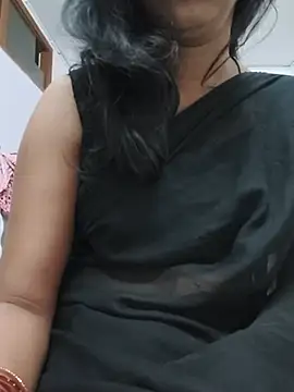Snapshot of Janu-hasena chatting on 06-27-26, 01:43 Janu-hasena online show from 06-27-26, 01:43