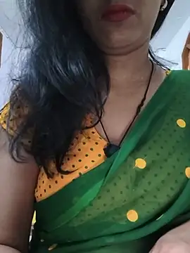 Snapshot of Janu-hasena chatting on 07-05-26, 11:50 Janu-hasena online show from 07-05-26, 11:50