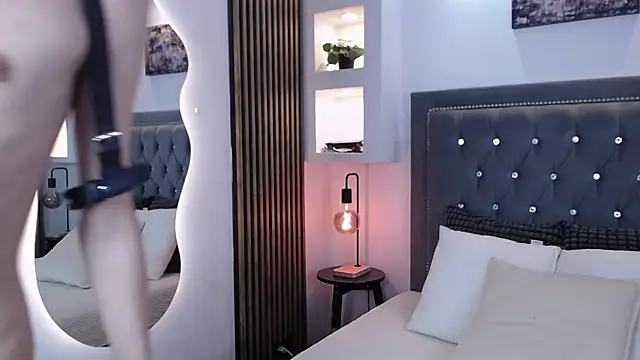 Emo Boy  online show from 04-16-26, 10:23