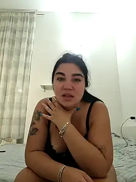 Snapshot of ArtemisNThor chatting on 10-17-25, 06:32 ArtemisNThor online show from 10-17-25, 06:32