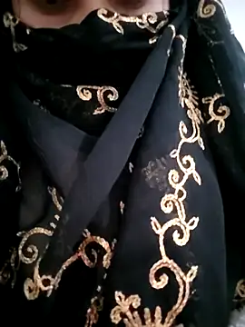 RAYI Queen 15 online show from 11-30-25, 04:11