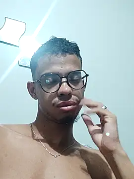 Snapshot of biell_lima chatting on 10-15-25, 03:50 biell lima online show from 10-15-25, 03:50