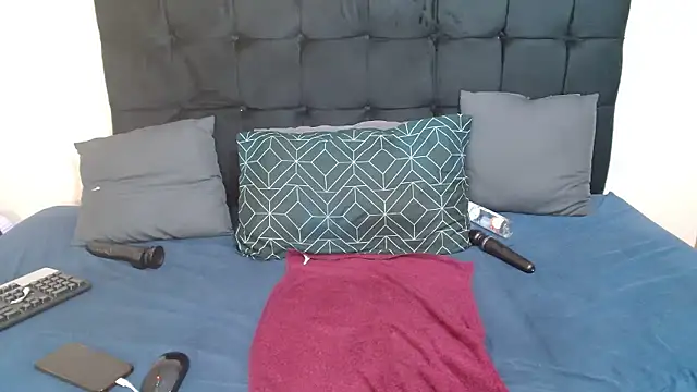 CaramelBootty online show from 01-16-26, 04:44