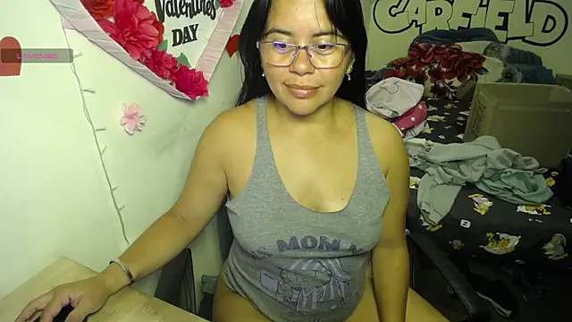 Snapshot of Miss__kendra_ chatting on 06-24-26, 12:53 Miss kendra online show from 06-24-26, 12:53