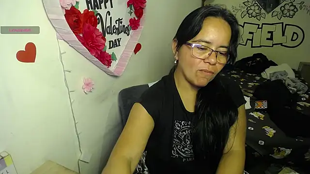 Snapshot of Miss__kendra_ chatting on 07-02-26, 01:27 Miss kendra online show from 07-02-26, 01:27