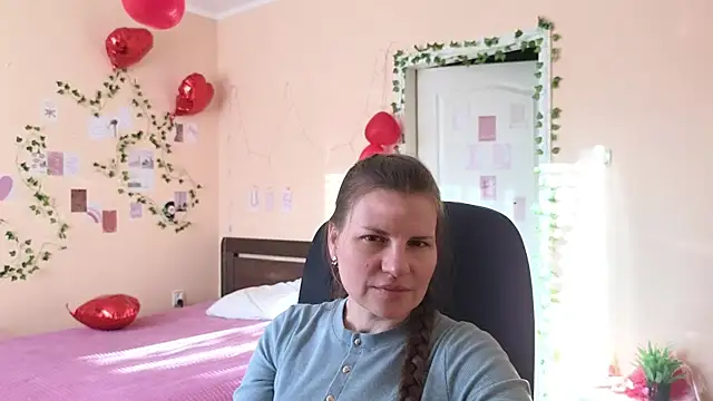 Mirabelle Velvet online show from 03-09-26, 04:49