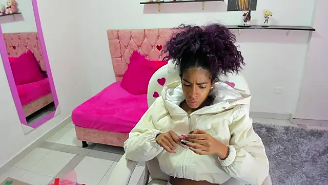 thianahorny online show from 03-04-26, 12:33