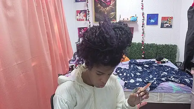 thianahorny online show from 07-11-26, 01:58