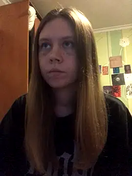 Snapshot of LunaVirelle chatting on 10-28-25, 05:15 LunaVirelle online show from 10-28-25, 05:15