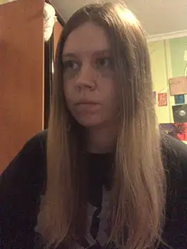 Snapshot of LunaVirelle chatting on 11-01-25, 02:30 LunaVirelle online show from 11-01-25, 02:30