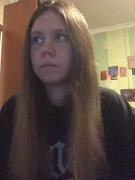 LunaVirelle online show from 06-04-26, 06:03