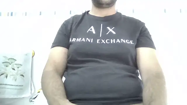 Snapshot of sci69 chatting on 06-11-26, 01:53 sci69 online show from 06-11-26, 01:53