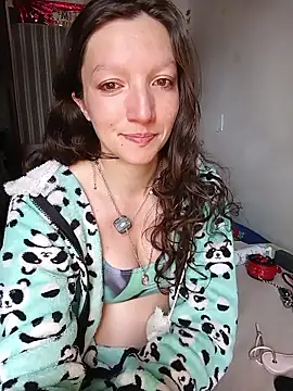 Lucy colee online show from 01-08-26, 05:37