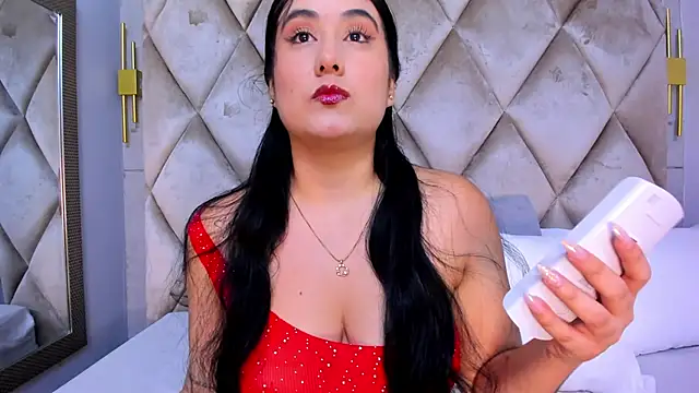 GabyParker  online show from 04-07-26, 12:05