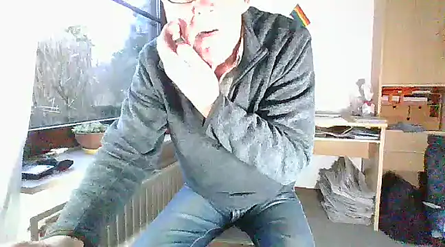 Snapshot of super-snoopy chatting on 12-22-24, 03:00 super-snoopy online show from 12-22-24, 03:00