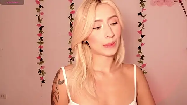 Ashleyroys 111 online show from 02-16-26, 09:00