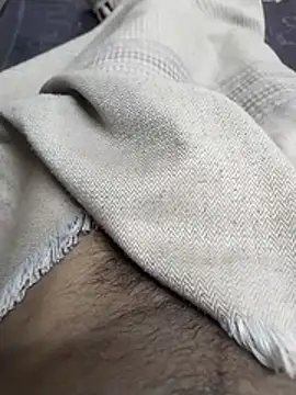 Snapshot of MuthBoy chatting on 11-11-25, 03:50 MuthBoy online show from 11-11-25, 03:50