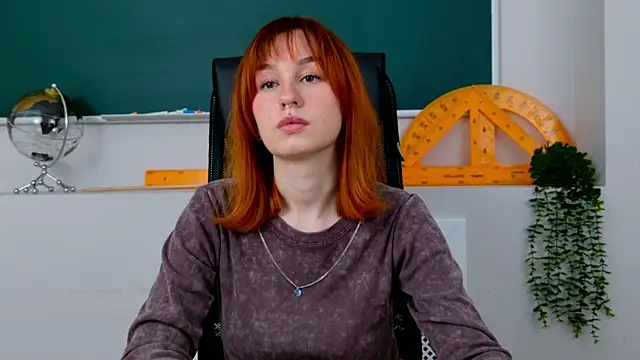 Snapshot of ClaireMathis chatting on 01-09-26, 02:53 ClaireMathis online show from 01-09-26, 02:53