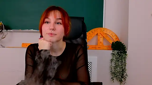 Snapshot of ClaireMathis chatting on 01-11-26, 03:06 ClaireMathis online show from 01-11-26, 03:06