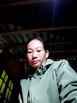 gio-thu online show from 11-22-25, 12:20