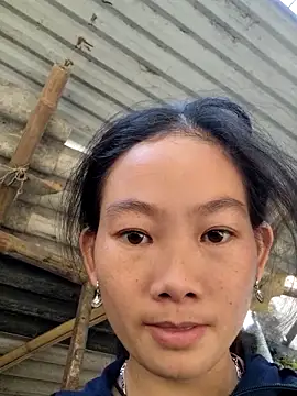 gio-thu online show from 11-24-25, 05:40