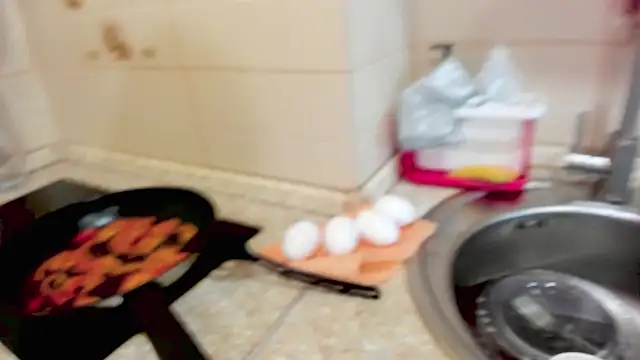 Victoria Panther online show from 12-20-25, 07:26