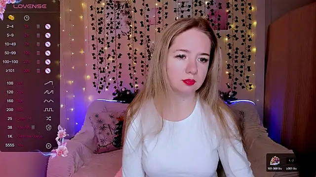 Evaa Braunn online show from 12-19-25, 02:07