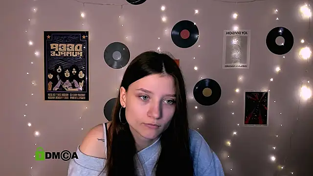 dana sweet   online show from 11-18-25, 07:29